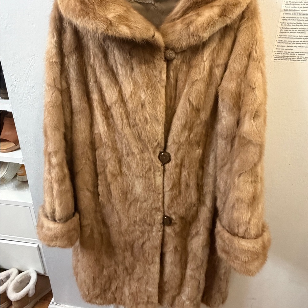 Elegant genuine vintage Japanese mink  Tan Fur Coat